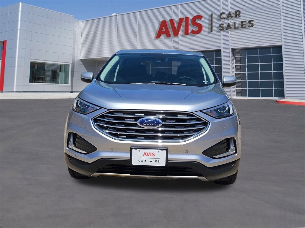 2024 Ford Edge Titanium photo 2