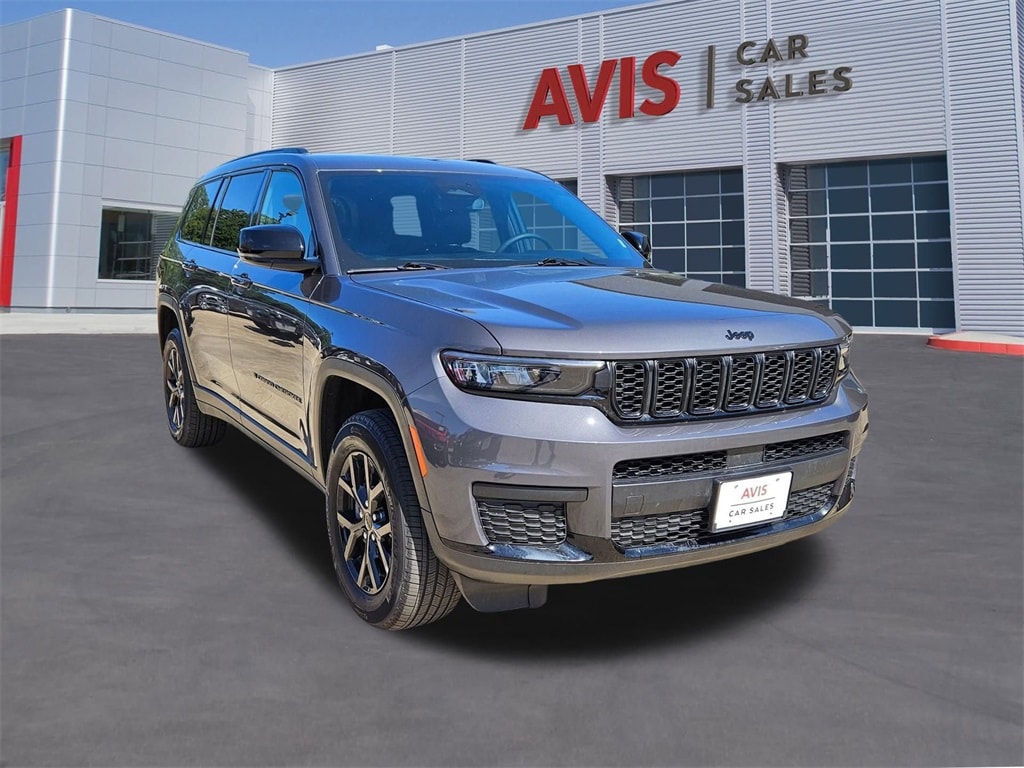 Thumbnail: 2024 Jeep Grand Cherokee L - 3