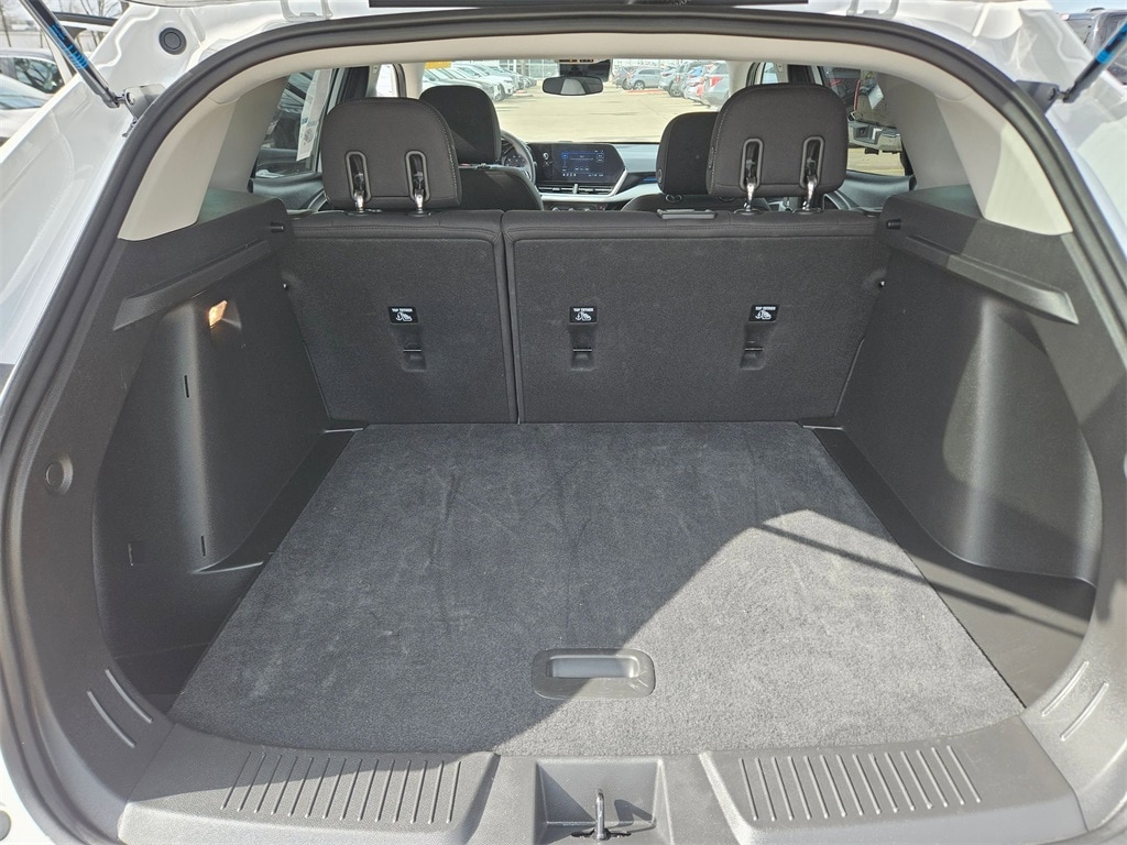 Thumbnail: 2025 Chevrolet Trax - 24