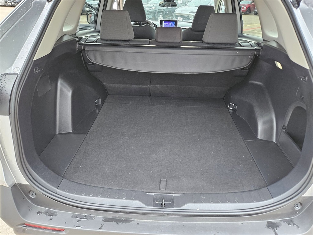 Thumbnail: 2025 Toyota RAV4 - 24