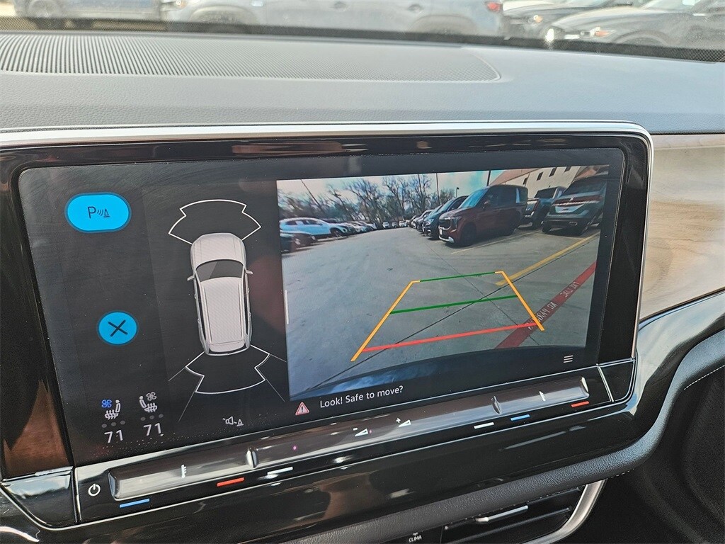 Thumbnail: 2025 Volkswagen Atlas - 22