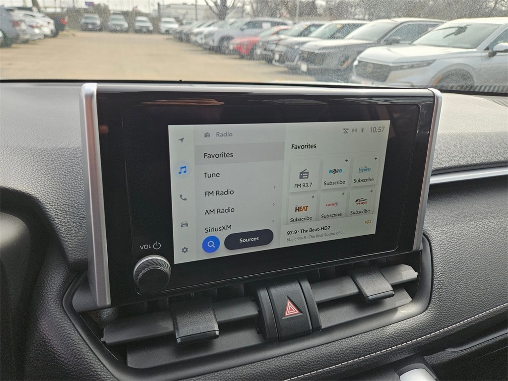 Thumbnail: 2025 Toyota RAV4 - 21