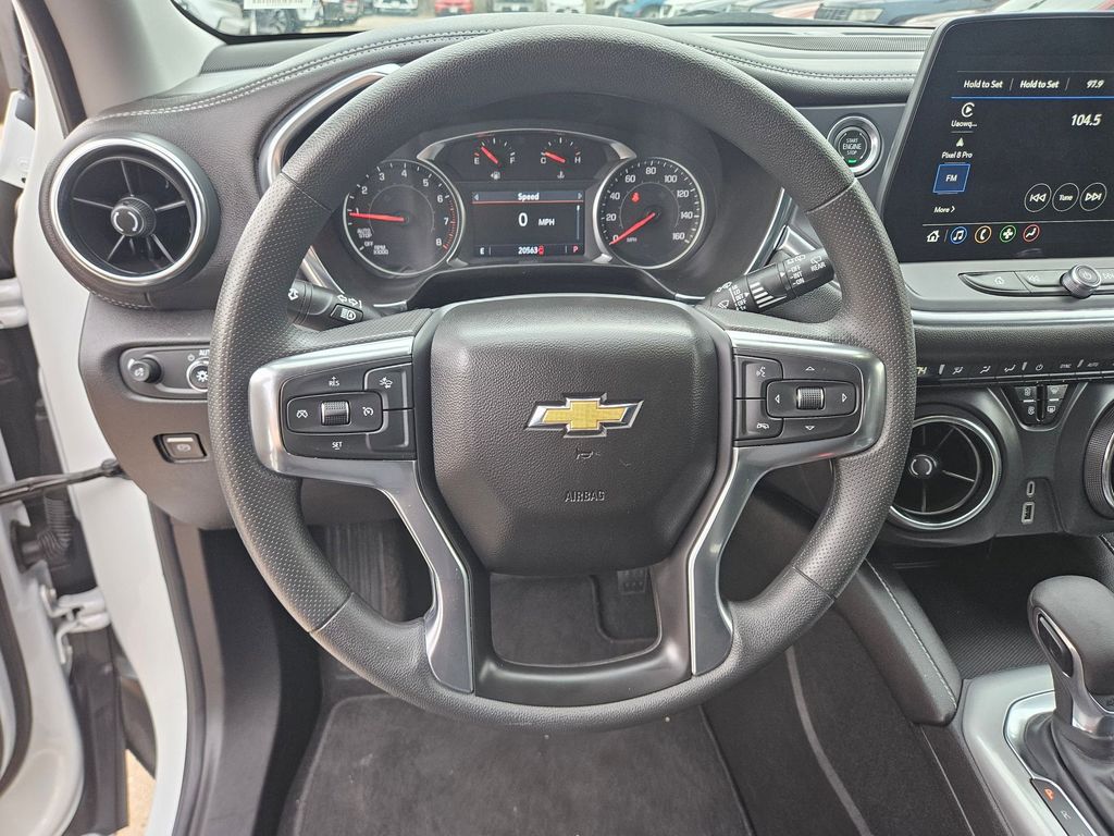 Thumbnail: 2025 Chevrolet Blazer - 18
