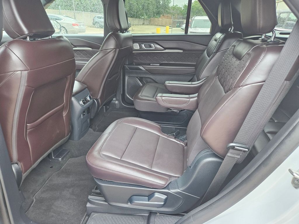 Thumbnail: 2025 Ford Explorer - 28