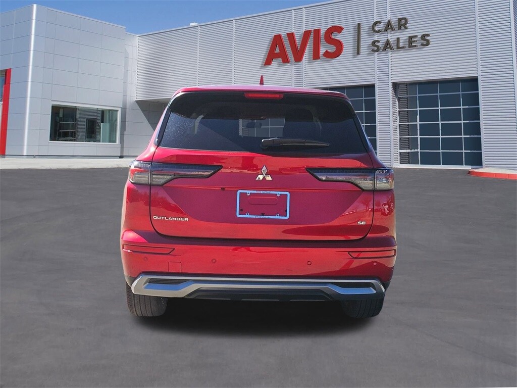 Thumbnail: 2025 Mitsubishi Outlander - 5