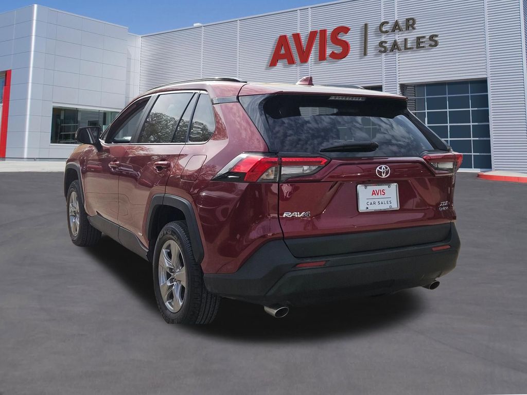 Thumbnail: 2025 Toyota RAV4 - 3