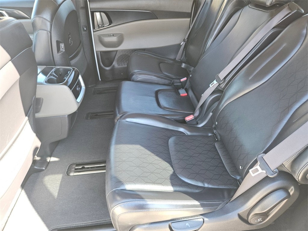 Thumbnail: 2025 Kia Carnival - 27