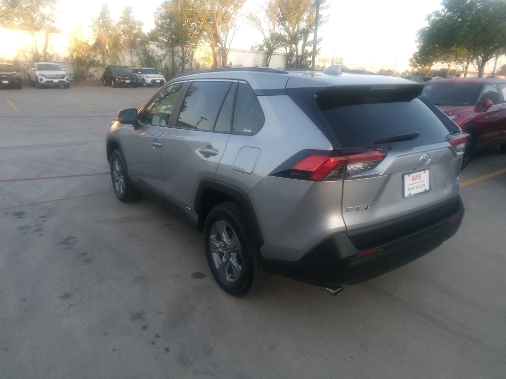 Thumbnail: 2025 Toyota RAV4 - 12