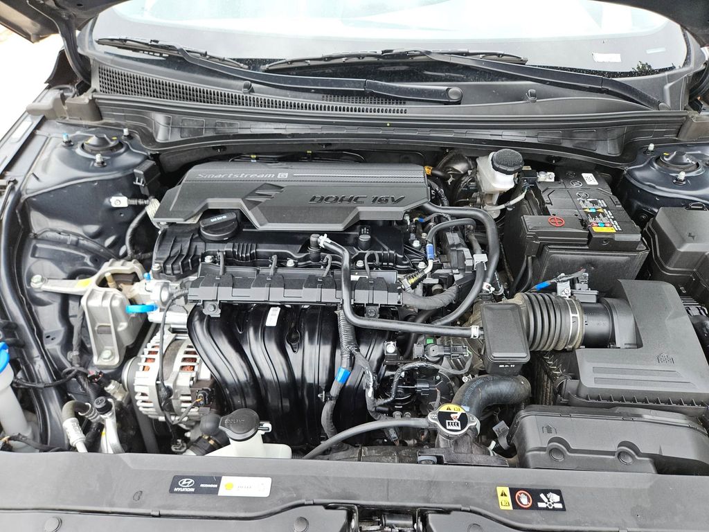 Thumbnail: 2025 Hyundai Elantra - 24