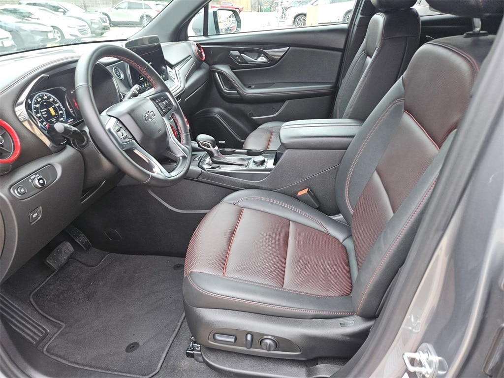 Thumbnail: 2025 Chevrolet Blazer - 11