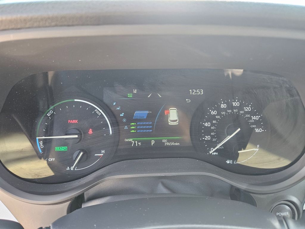 Thumbnail: 2025 Toyota Sienna - 18