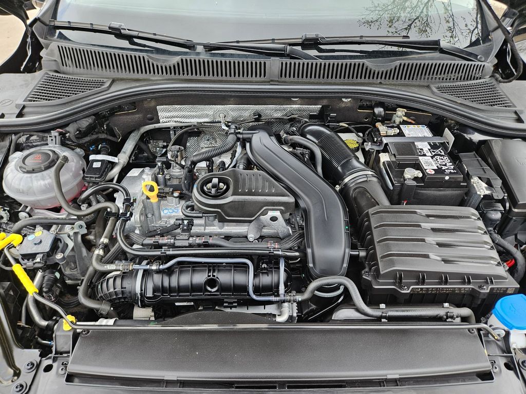 Thumbnail: 2025 Volkswagen Jetta - 23