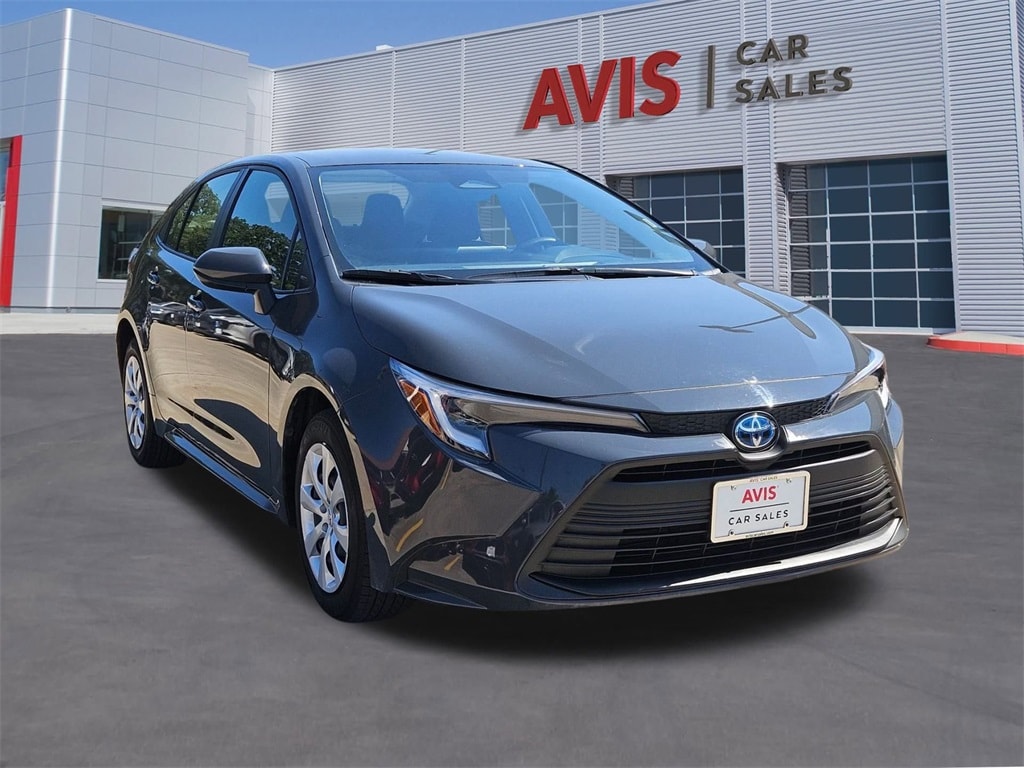Thumbnail: 2025 Toyota Corolla - 3