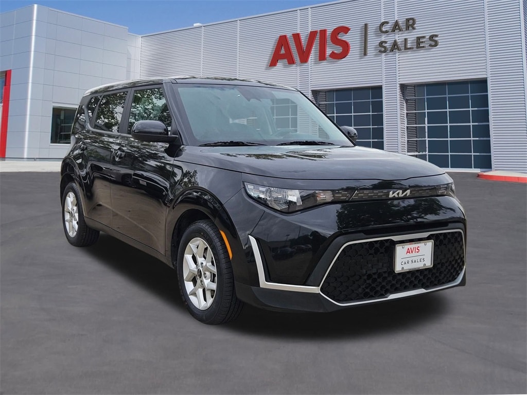 2023 Kia Soul LX photo 4