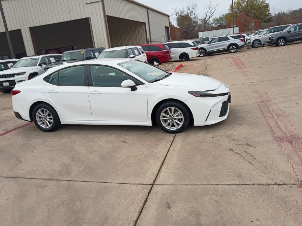 Thumbnail: 2025 Toyota Camry - 7