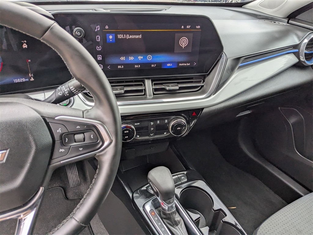 Thumbnail: 2025 Chevrolet Trax - 20