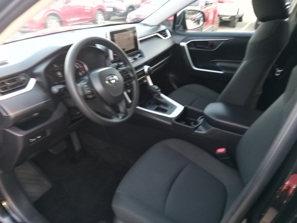 Thumbnail: 2025 Toyota RAV4 - 9