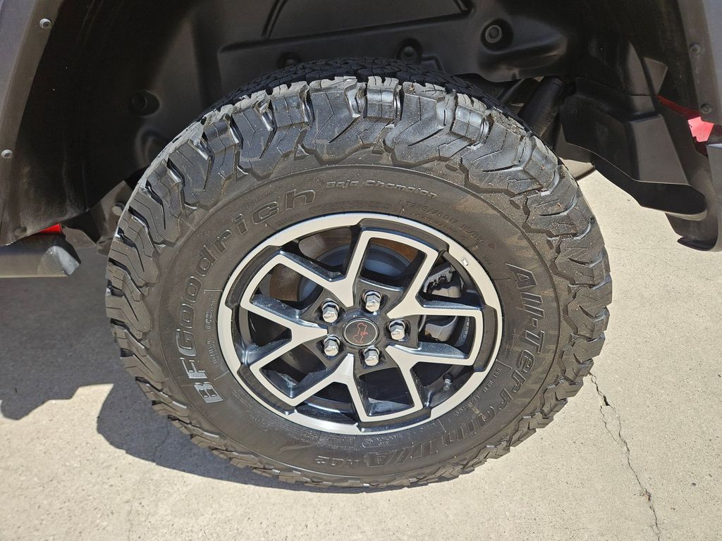 Thumbnail: 2025 Jeep Wrangler - 24