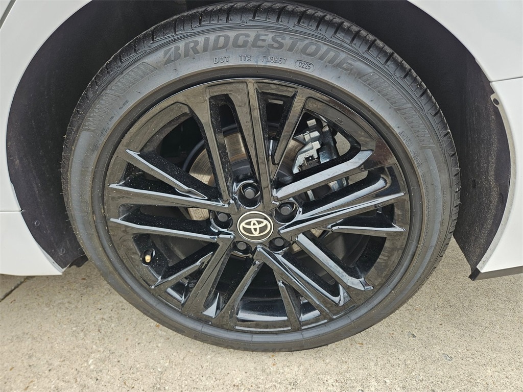 Thumbnail: 2025 Toyota Camry - 25