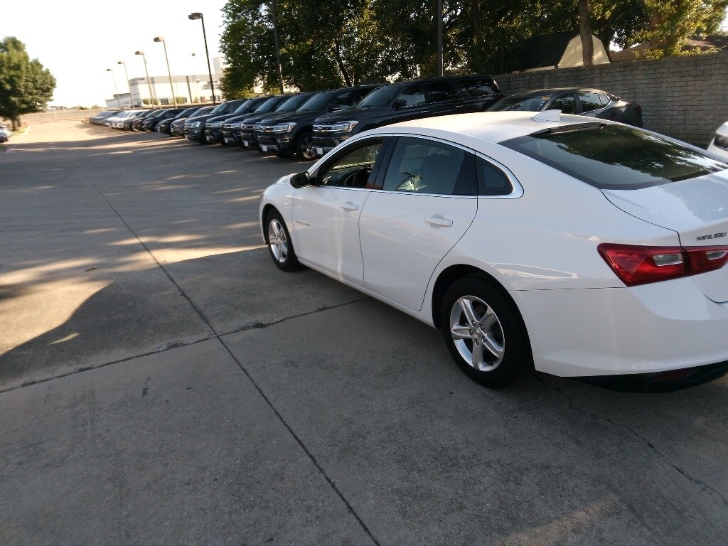 Used 2023 Chevrolet Malibu For Sale at AVIS Car Sales VIN