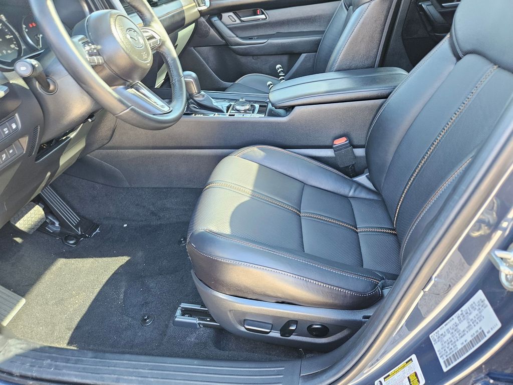 Thumbnail: 2025 Mazda CX-50 - 11