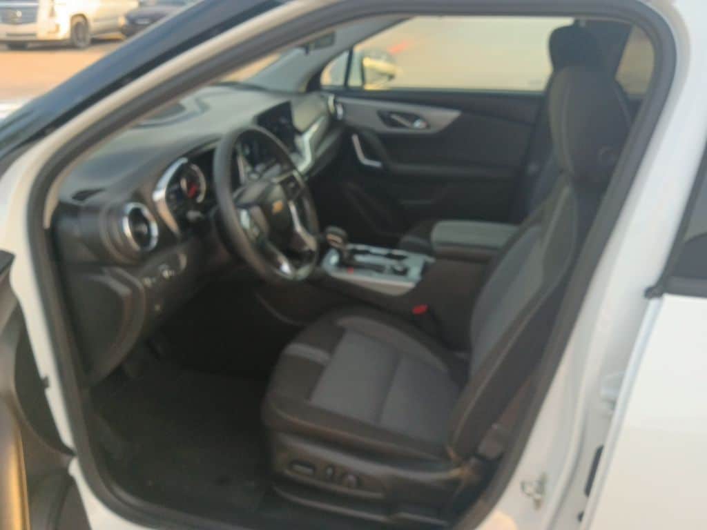 Thumbnail: 2025 Chevrolet Blazer - 4