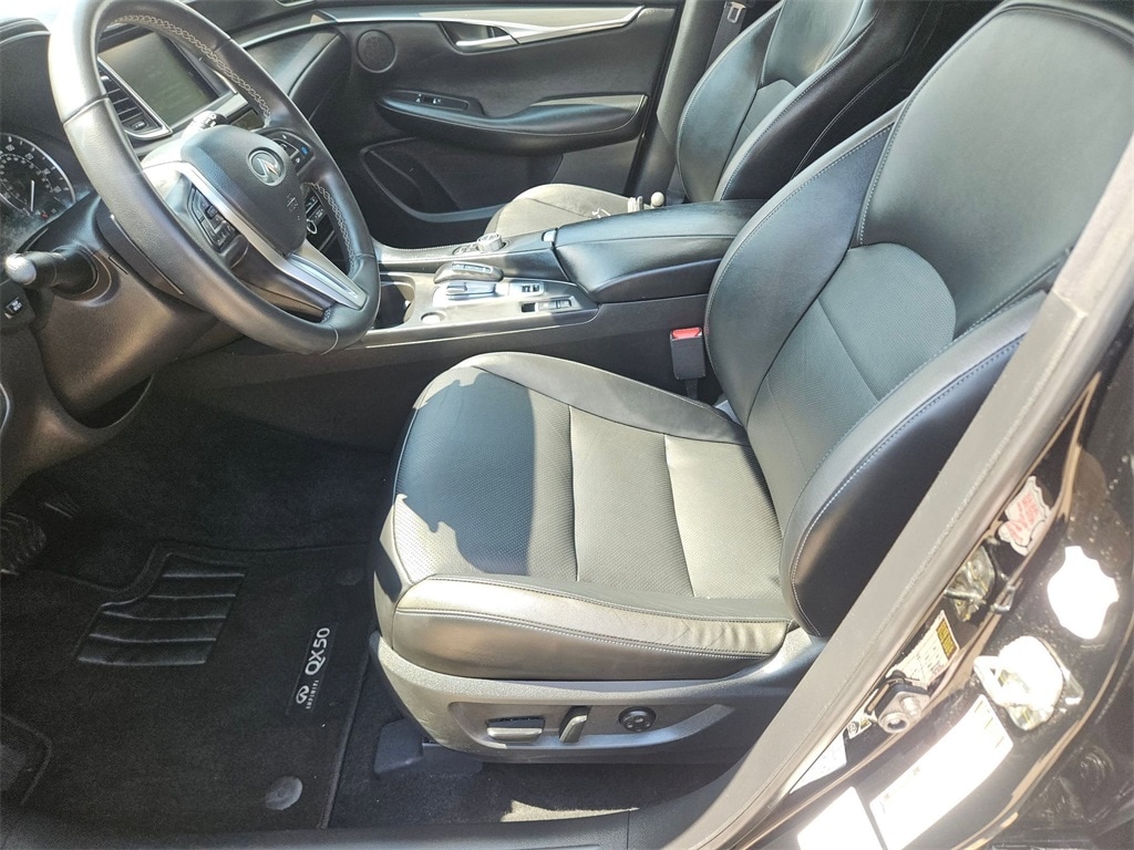 Thumbnail: 2024 INFINITI QX50 - 14