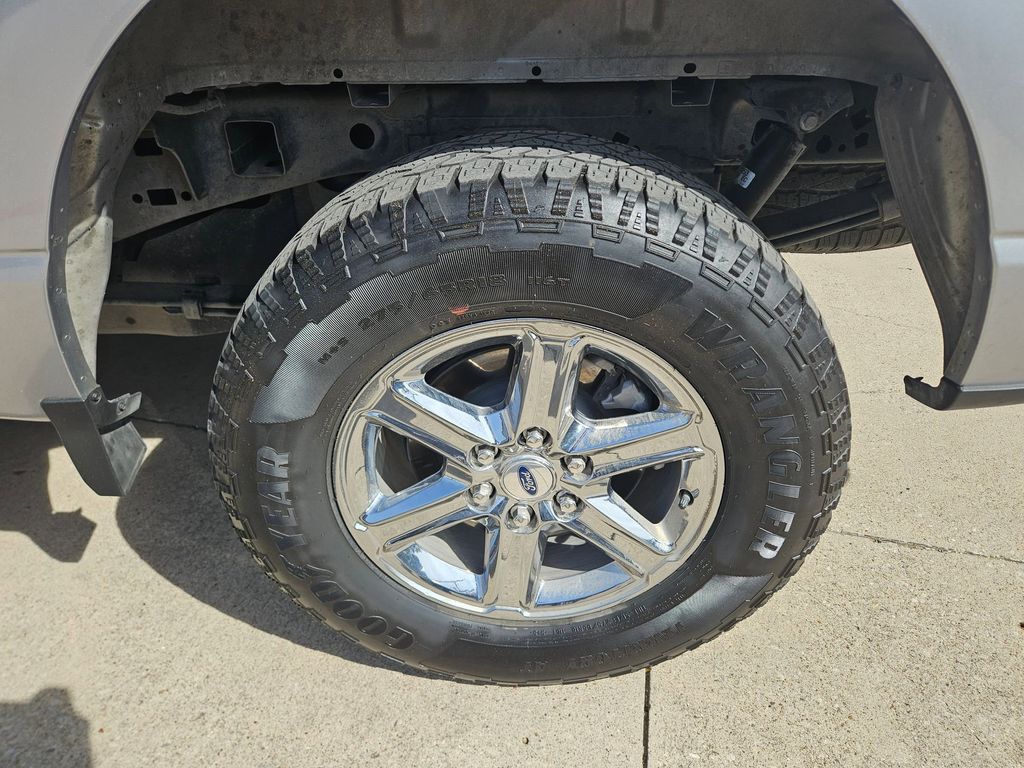 Thumbnail: 2025 Ford F-150 - 25