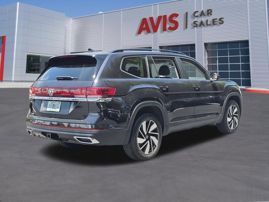 2025 Volkswagen Atlas SE w/Tech - Photo 6
