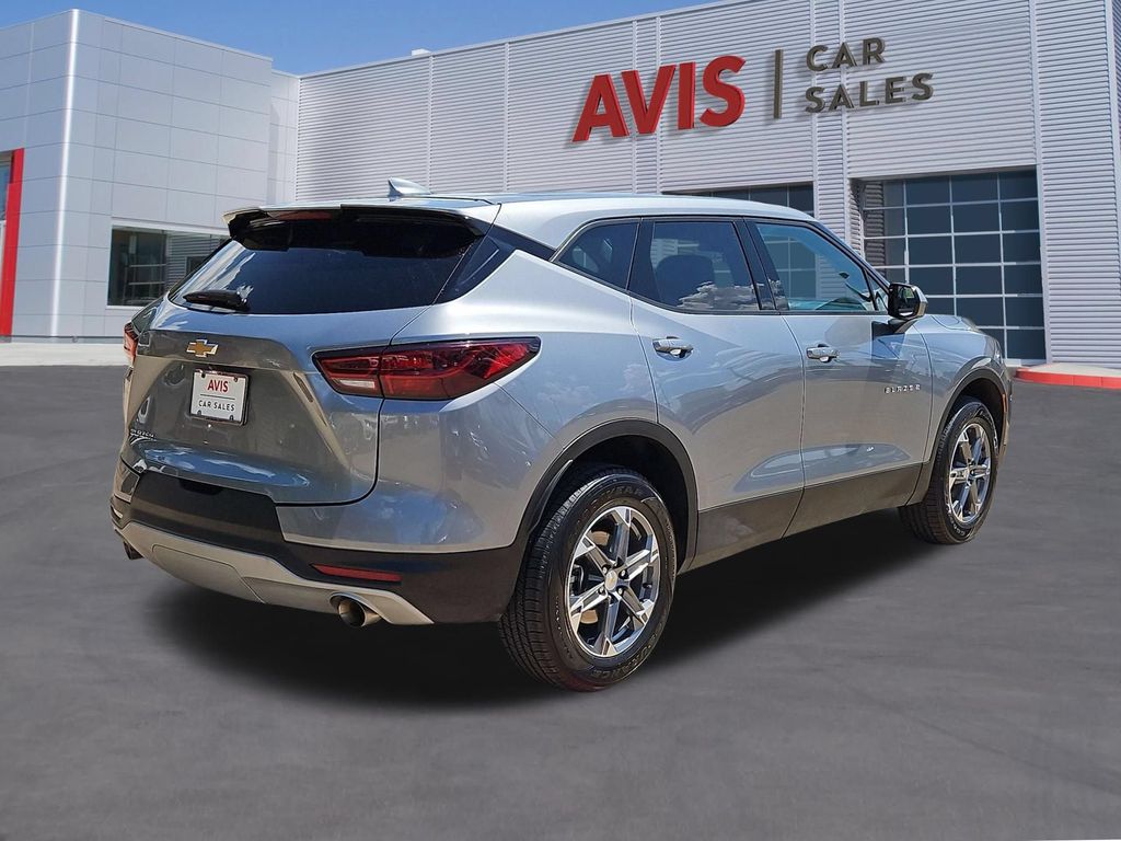 Thumbnail: 2025 Chevrolet Blazer - 6