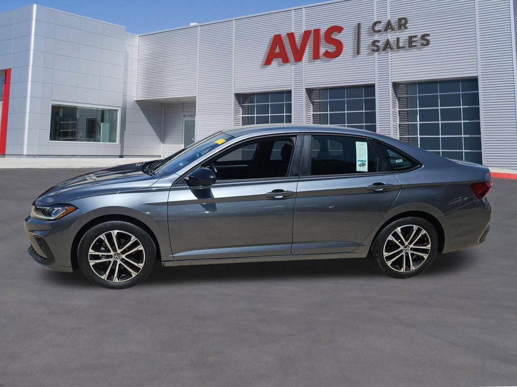 Thumbnail: 2025 Volkswagen Jetta - 2