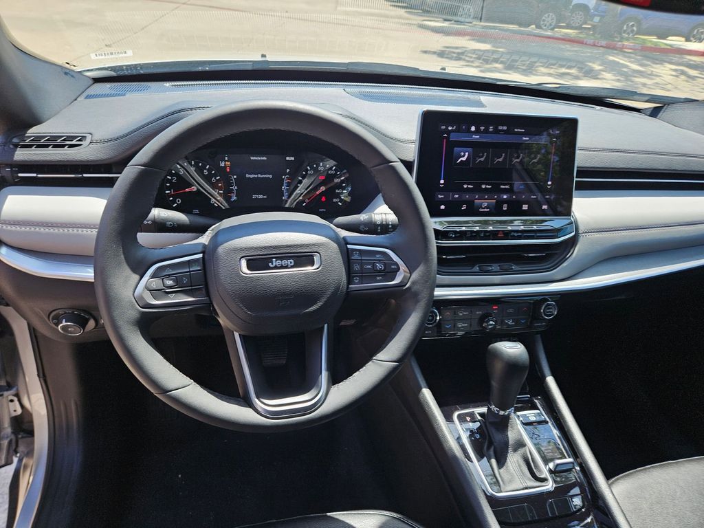 Thumbnail: 2025 Jeep Compass - 17