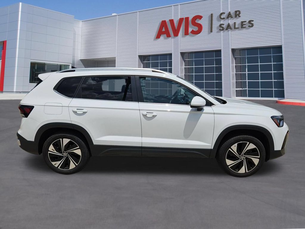 Thumbnail: 2025 Volkswagen Taos - 7