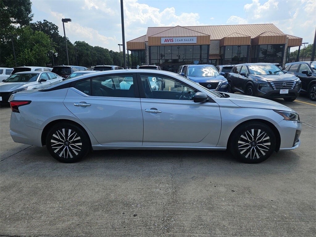 Thumbnail: 2024 Nissan Altima - 4