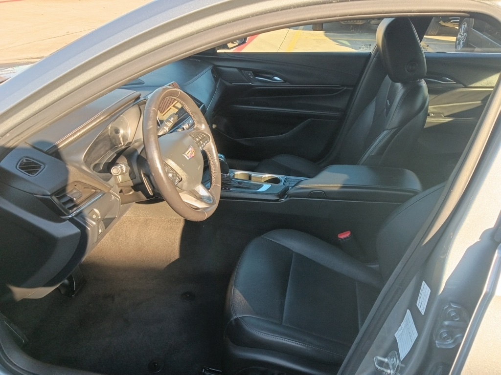 Thumbnail: 2023 Cadillac CT4 - 3