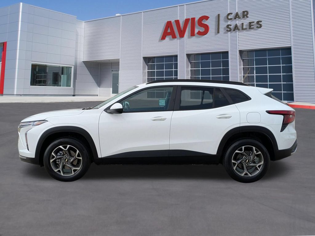 Thumbnail: 2025 Chevrolet Trax - 10