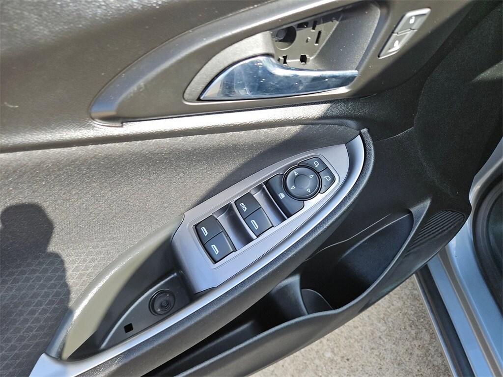 Thumbnail: 2024 Chevrolet Malibu - 14