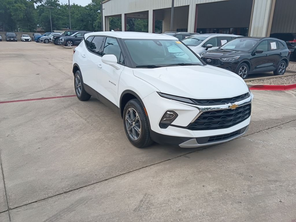 Thumbnail: 2025 Chevrolet Blazer - 6