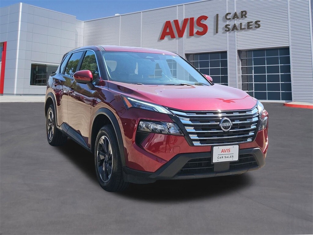 2024 Nissan Rogue SV photo 2