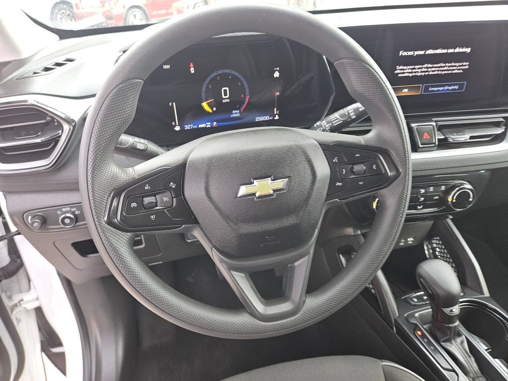 Thumbnail: 2025 Chevrolet TrailBlazer - 18