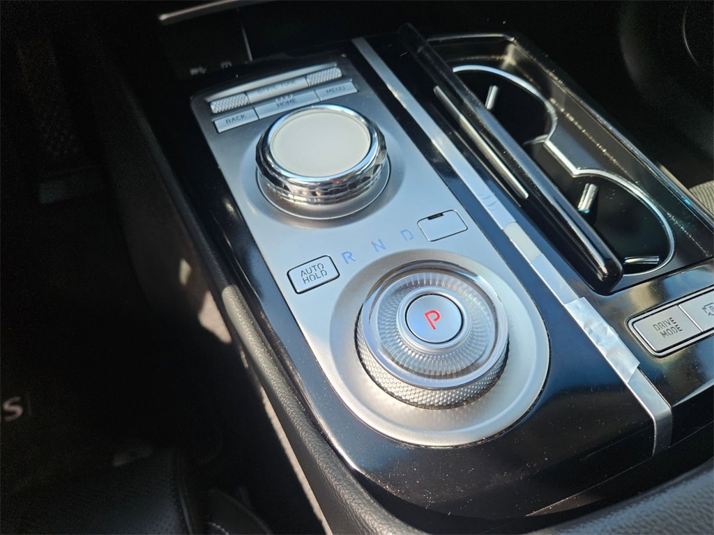 Thumbnail: 2023 Genesis G80 - 29