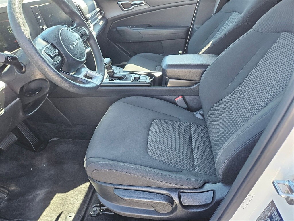 Thumbnail: 2024 Kia Sportage - 11