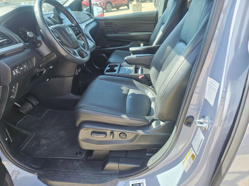 Thumbnail: 2025 Honda Odyssey - 11
