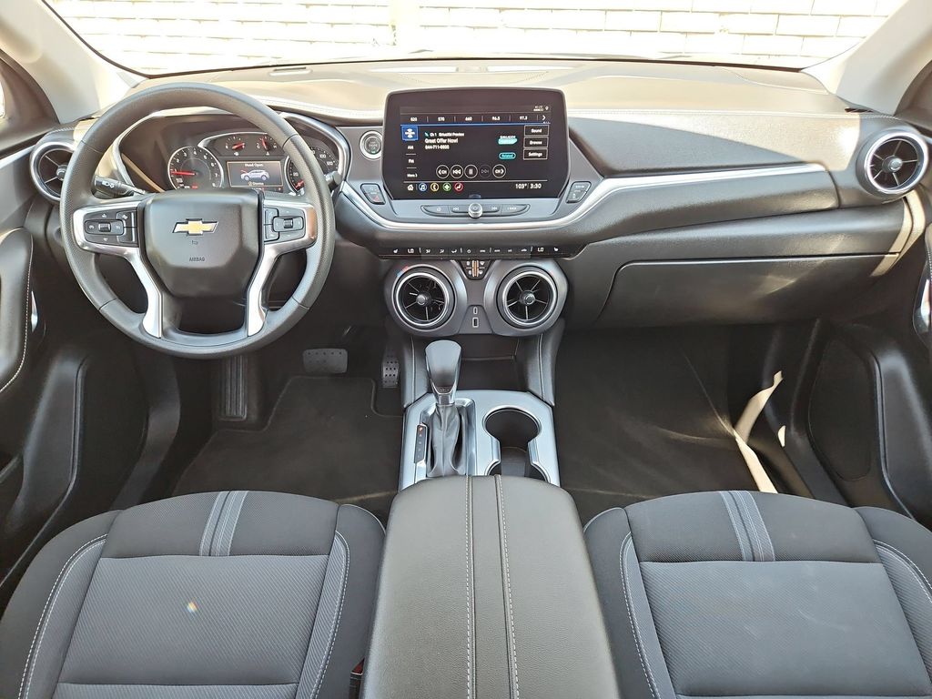 Thumbnail: 2025 Chevrolet Blazer - 26