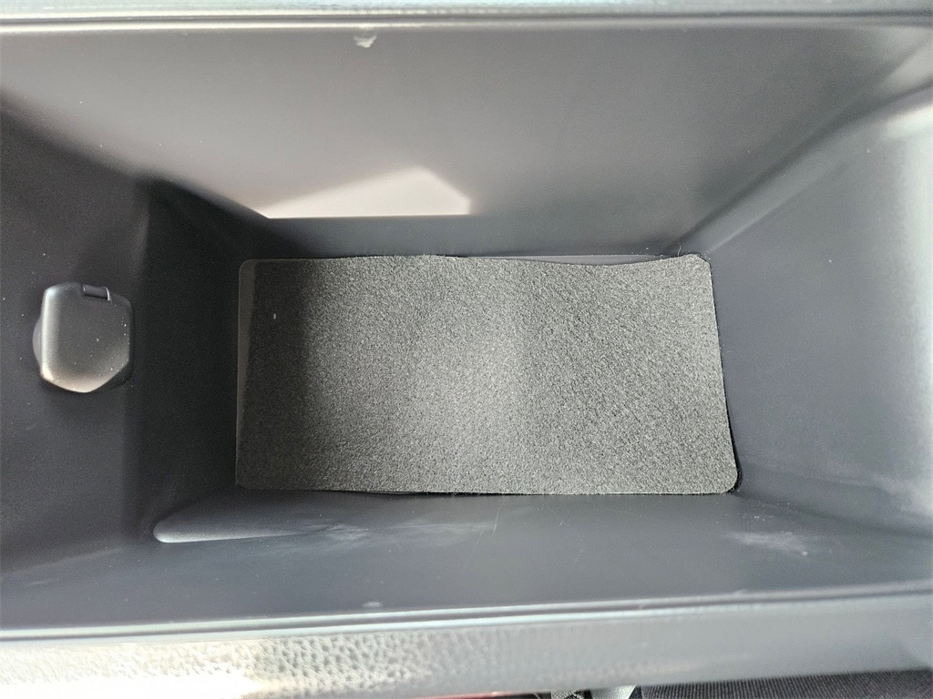 Thumbnail: 2025 Toyota Camry - 29