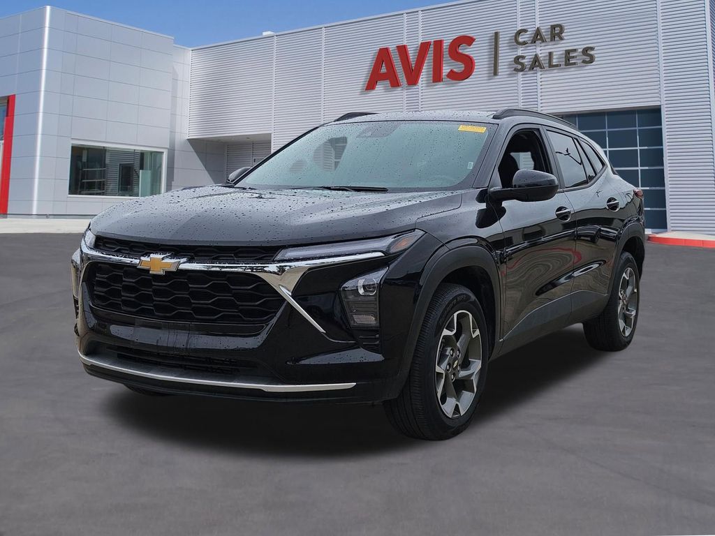 Thumbnail: 2025 Chevrolet Trax - 1