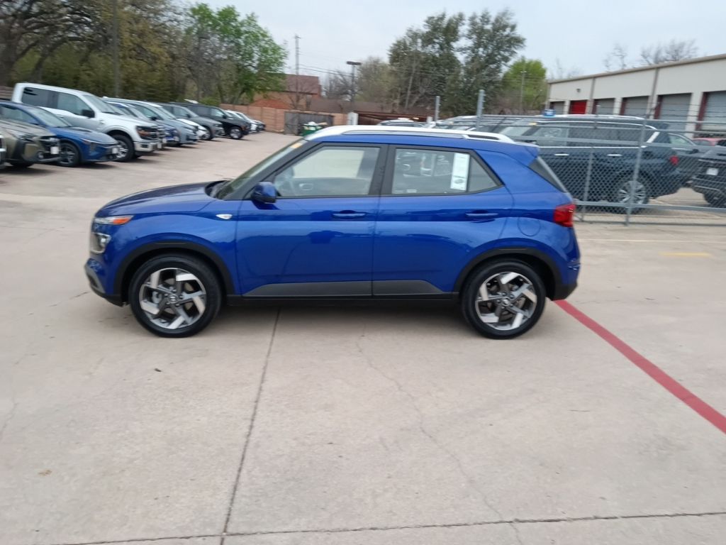 Thumbnail: 2025 Hyundai Venue - 4