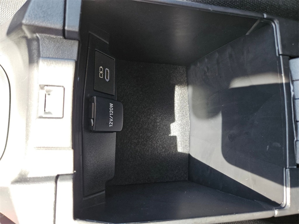 Thumbnail: 2025 Toyota Corolla - 30