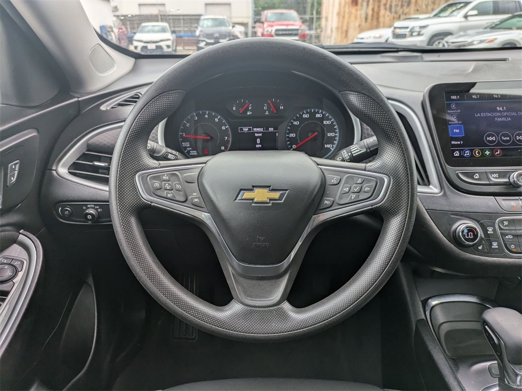 Thumbnail: 2023 Chevrolet Malibu - 22
