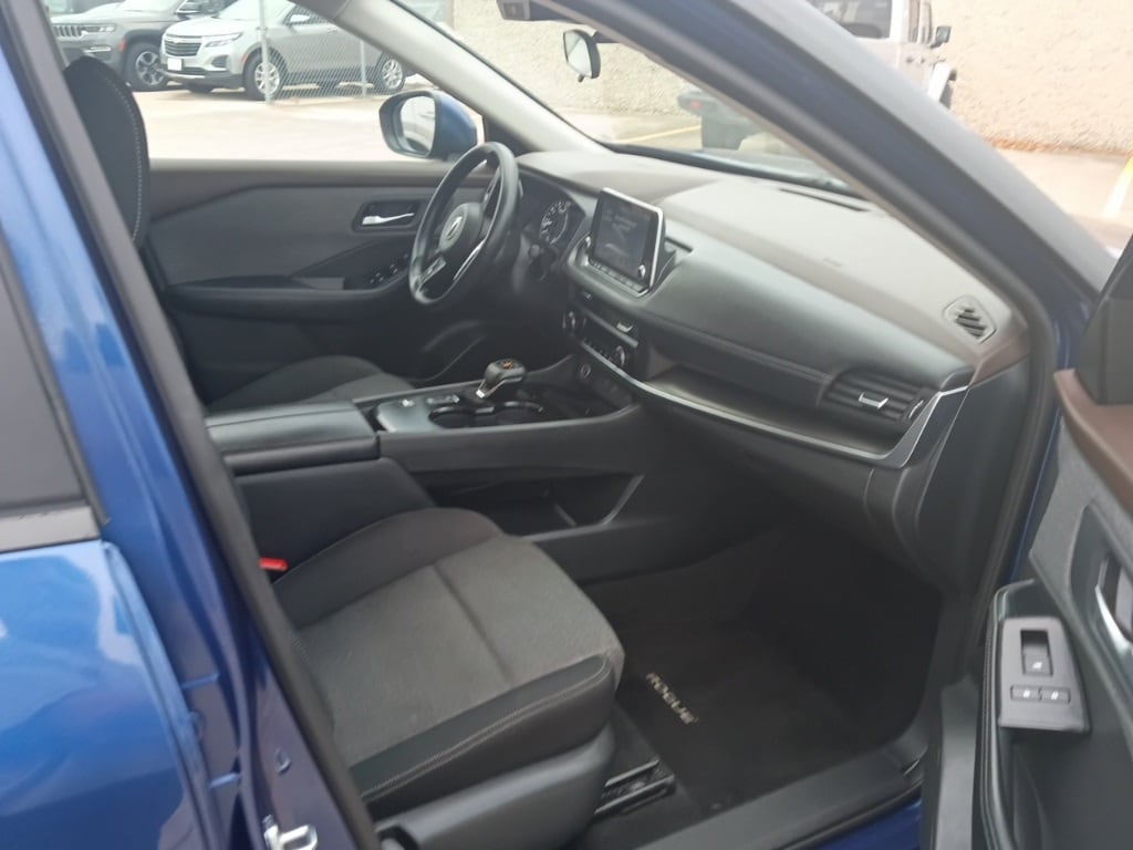 Thumbnail: 2023 Nissan Rogue - 8